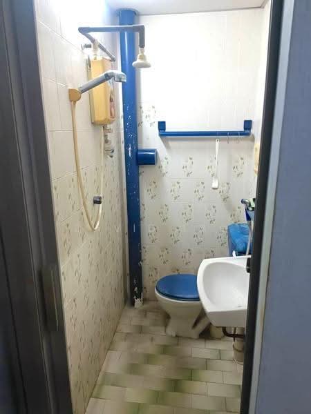 Townhouse for Sale in Taman Pandan Indah (Ampang) - David Lao - Bathroom - PropertyGuru.com.my