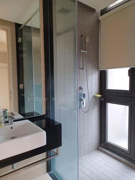 Condominium for Sale at 6 CapSquare - Johnny Tan - Bathroom - PropertyGuru.com.my