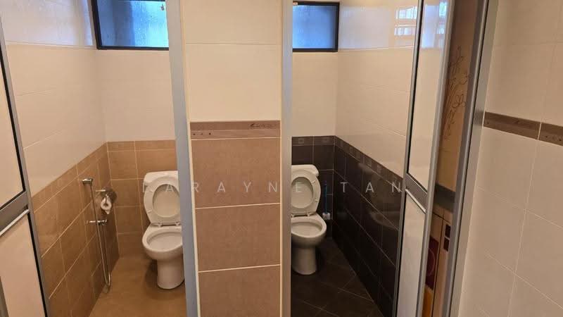 Shop / Office for Rent in Taman Inderawasih (Perai) - Larayne Tan - Bathroom - PropertyGuru.com.my