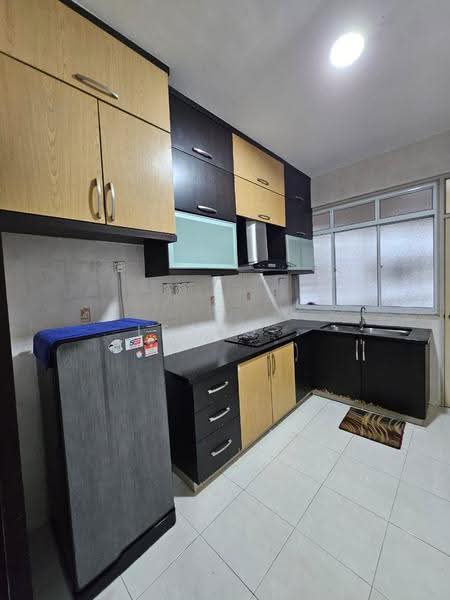 Kondominium untuk Disewa di Regency Heights Condo - Leong . - Kitchen - PropertyGuru.com.my