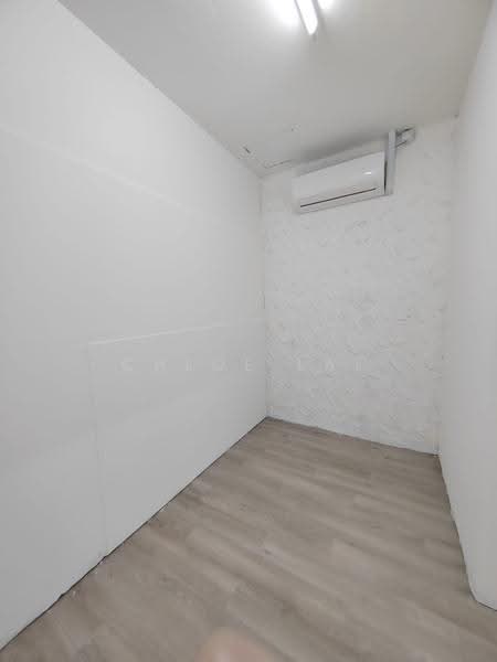 Shop / Office for Rent in Taman Century (Johor Bahru) - Chloe Lai - Interior - PropertyGuru.com.my
