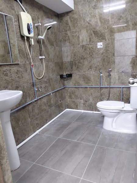 Shop / Office for Rent in Taman Century (Johor Bahru) - Chloe Lai - Bathroom - PropertyGuru.com.my