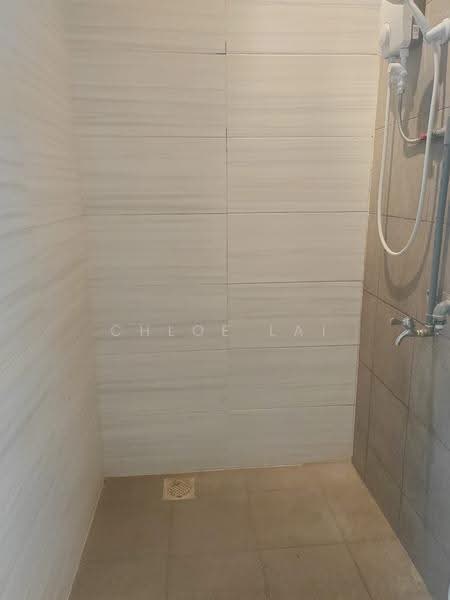 Shop / Office for Rent in Taman Century (Johor Bahru) - Chloe Lai - Bathroom - PropertyGuru.com.my