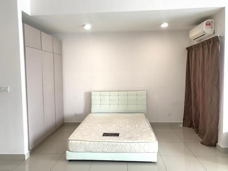 Kediaman Servis untuk Disewa di Medalla @ Oasis Corporate Park - Chris Chew - Bedroom - PropertyGuru.com.my