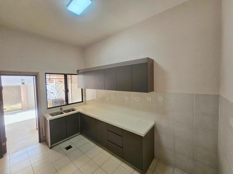 Rumah Teres 2-Tingkat untuk Dijual di Bandar Kinrara (Selangor) - SUNNY YONG - Kitchen - PropertyGuru.com.my