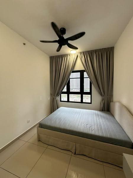 Kediaman Servis untuk Disewa di D'Vine - Eva Yap - Bedroom - PropertyGuru.com.my