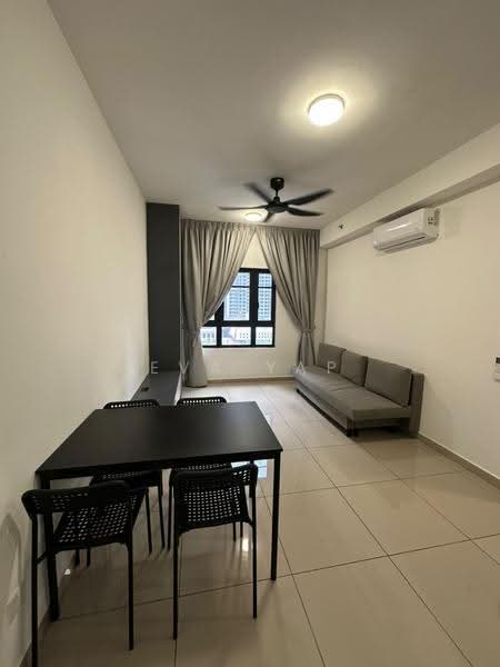 Kediaman Servis untuk Disewa di D'Vine - Eva Yap - Living Room - PropertyGuru.com.my