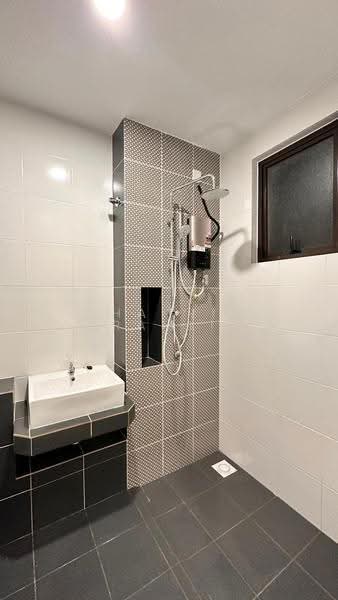 Terraced House for Sale in Eco Grandeur (Puncak Alam) - Shahril Ramli - Bathroom - PropertyGuru.com.my