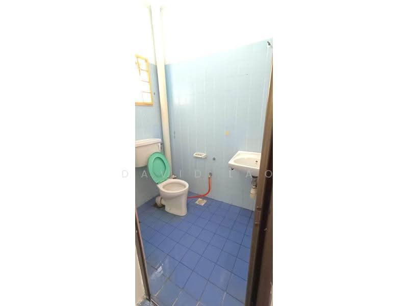 Pangsapuri untuk Disewa di Delima J Apartment - David Lao - Bathroom - PropertyGuru.com.my