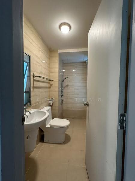 Kondominium untuk Dijual di Lido Avenue - Peter Ting - Bathroom - PropertyGuru.com.my