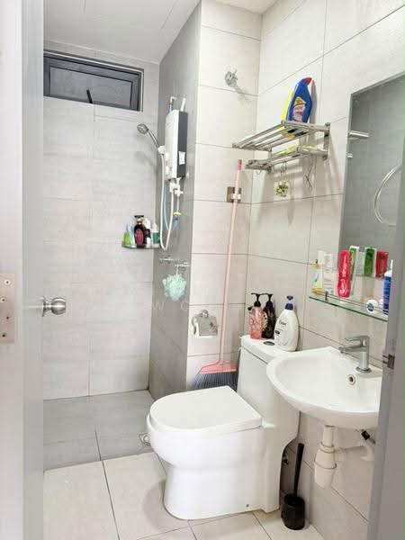 Kediaman Servis untuk Disewa di KL Traders Square - William Wong - Bathroom - PropertyGuru.com.my