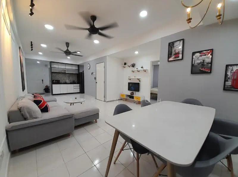 Kondominium untuk Dijual di The Maxxon - Aaron Soh - Living Room - PropertyGuru.com.my
