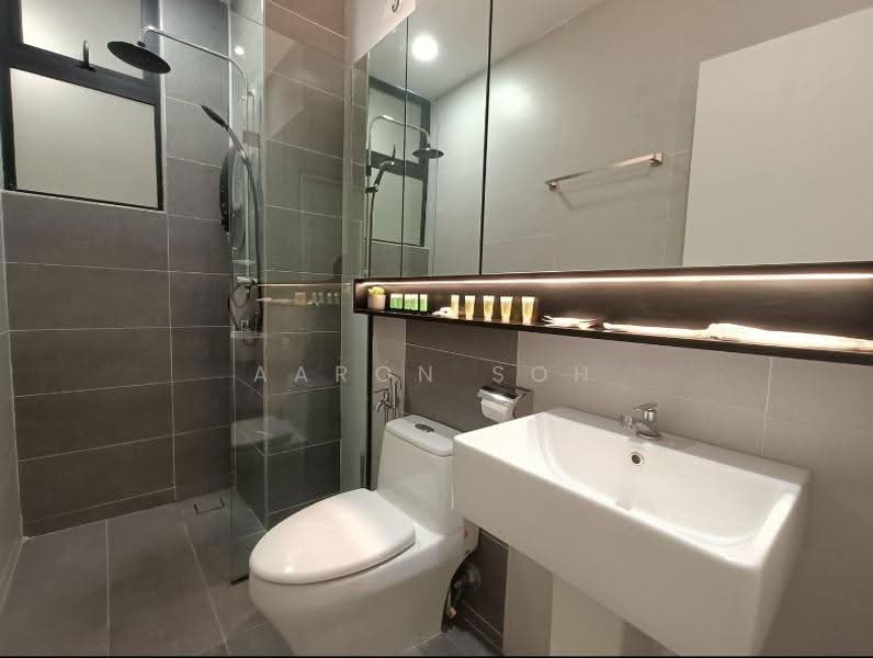 Kondominium untuk Dijual di The Maxxon - Aaron Soh - Bathroom - PropertyGuru.com.my