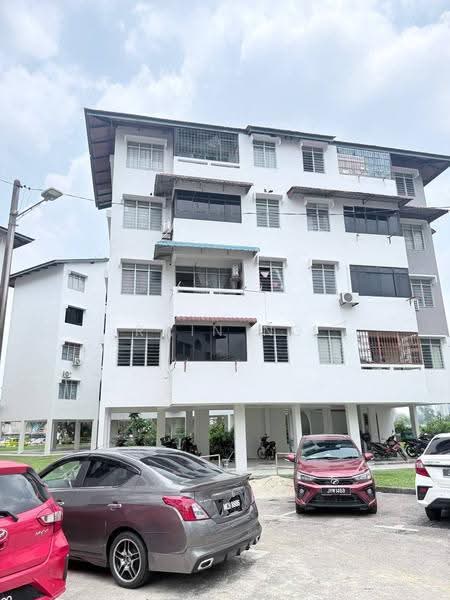 Rumah Flat untuk Dijual di Flat Taman Perling - Rain Ng - Exterior - PropertyGuru.com.my