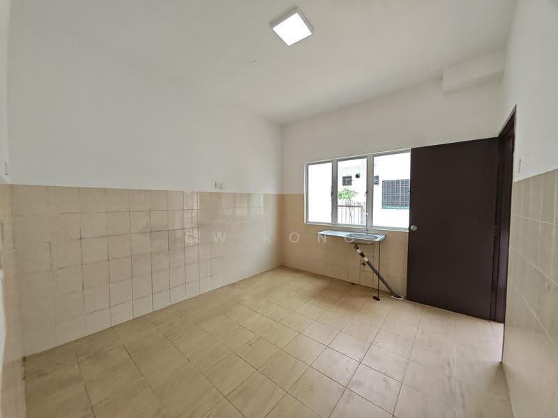 Rumah Teres 2-Tingkat untuk Dijual di TAMAN PUCHONG UTAMA (Puchong) - CW Kong - PropertyGuru.com.my
