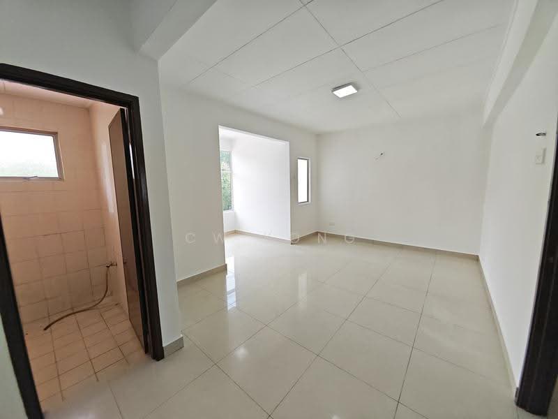 Rumah Teres 2-Tingkat untuk Dijual di TAMAN PUCHONG UTAMA (Puchong) - CW Kong - PropertyGuru.com.my