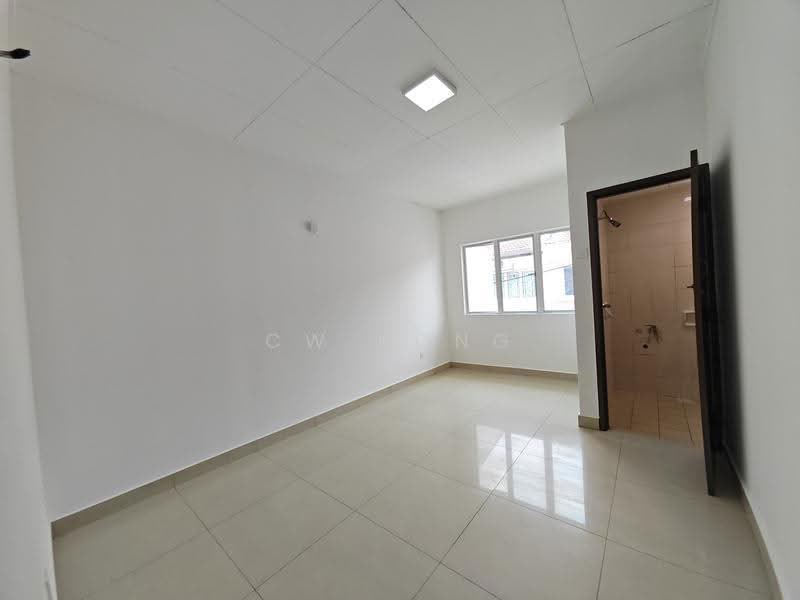 Rumah Teres 2-Tingkat untuk Dijual di TAMAN PUCHONG UTAMA (Puchong) - CW Kong - PropertyGuru.com.my