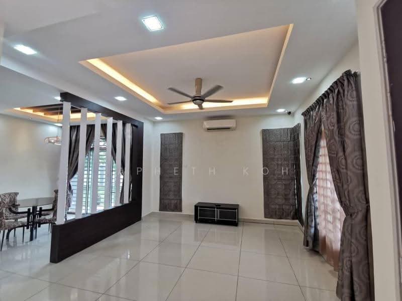 Cluster House for Sale in Taman Kempas Indah (Tebrau) - Japheth Koh - Living Room - PropertyGuru.com.my
