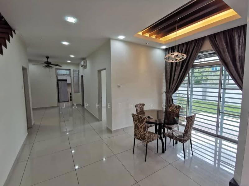 Cluster House for Sale in Taman Kempas Indah (Tebrau) - Japheth Koh - Dining Room - PropertyGuru.com.my