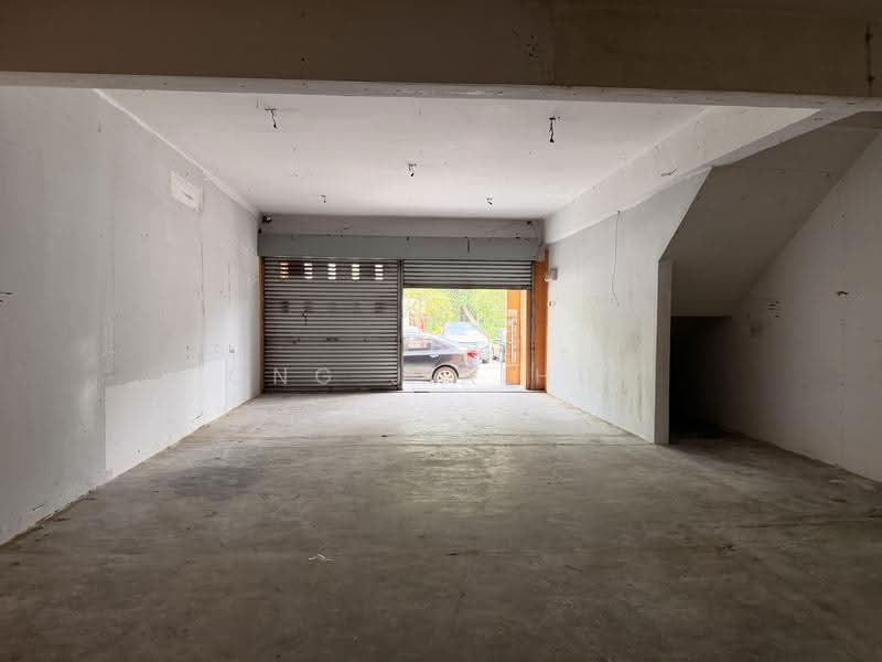Shop / Office for Sale in Kajang (Selangor) - Ong Jia Hui - Entrance - PropertyGuru.com.my