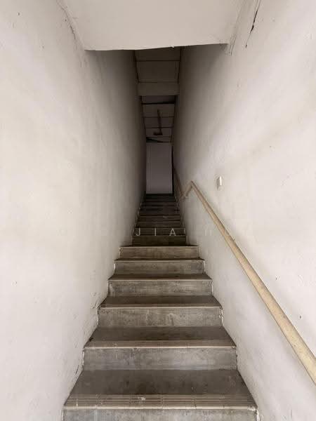 Shop / Office for Sale in Kajang (Selangor) - Ong Jia Hui - Corridor - PropertyGuru.com.my