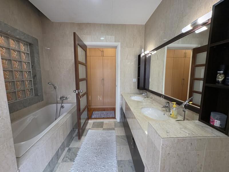 Bungalow House for Sale in Bukit Gita Bayu (Seri Kembangan) - Jovin Cheor - PropertyGuru.com.my