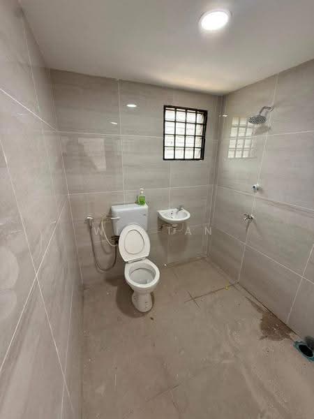 1-storey Terraced House for Sale in Taman Kulai Besar (Kulai) - Win Tan - Bathroom - PropertyGuru.com.my