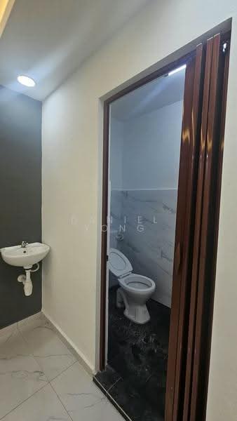 2-storey Terraced House for Sale in Taman Air Biru (Pasir Gudang) - Daniel Yong - Bathroom - PropertyGuru.com.my