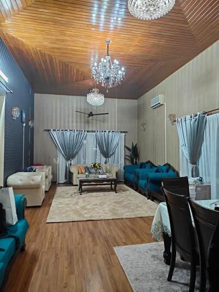 Rumah Banglo untuk Dijual di Bandar Baru Bangi (Selangor) - Mahirah . - Living Room - PropertyGuru.com.my