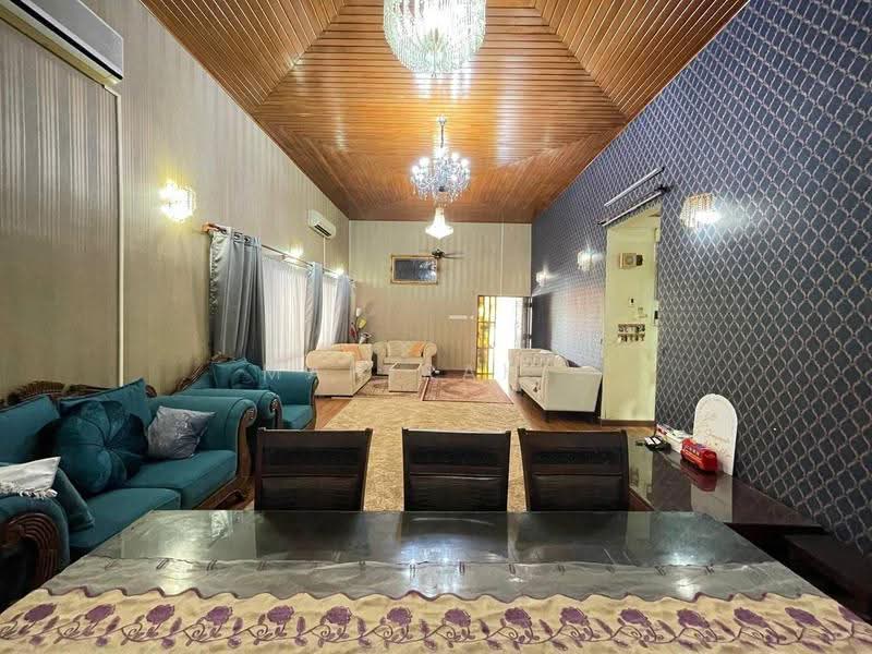 Rumah Banglo untuk Dijual di Bandar Baru Bangi (Selangor) - Mahirah . - Living Room - PropertyGuru.com.my