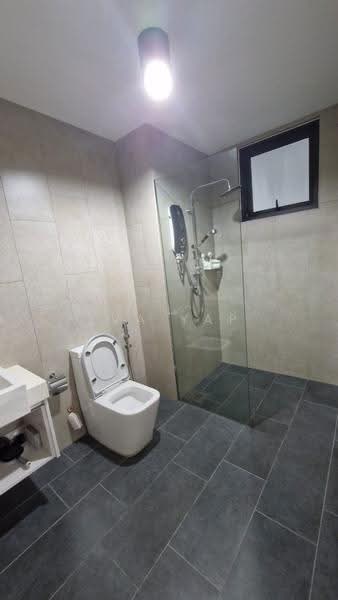 Kediaman Servis untuk Disewa di East Parc @ Manjalara - Eva Yap - Bathroom - PropertyGuru.com.my