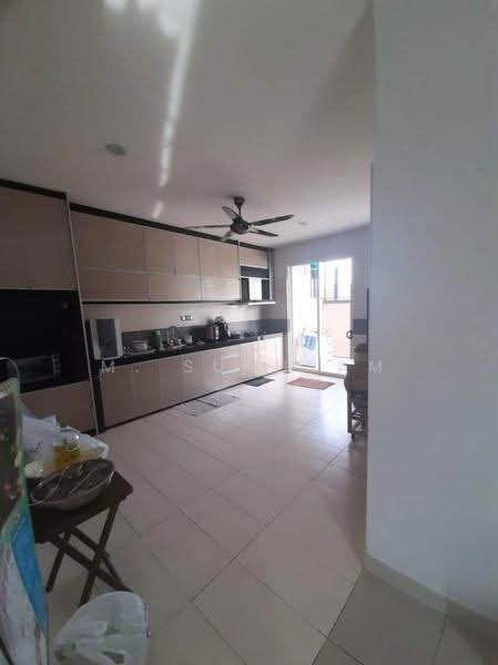 Semi-Detached House for Sale in Alam Impian Ttdi (Shah Alam) - M. Sundram - Kitchen - PropertyGuru.com.my