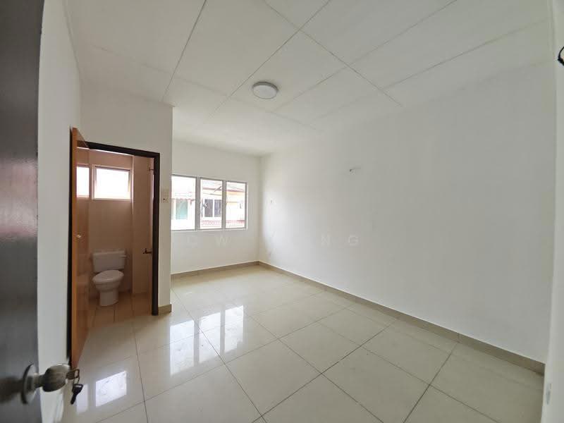 2-storey Terraced House for Sale in TAMAN PUCHONG UTAMA (Puchong) - CW Kong - PropertyGuru.com.my