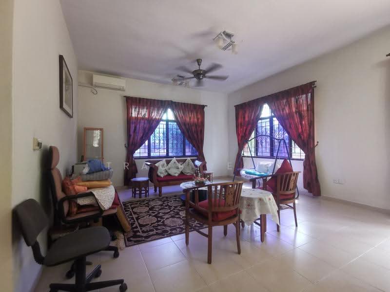 Semi-Detached House for Sale in Taman Nusa Idaman (Iskandar Puteri (Nusajaya)) - Tracey Eng - Living Room - PropertyGuru.com.my