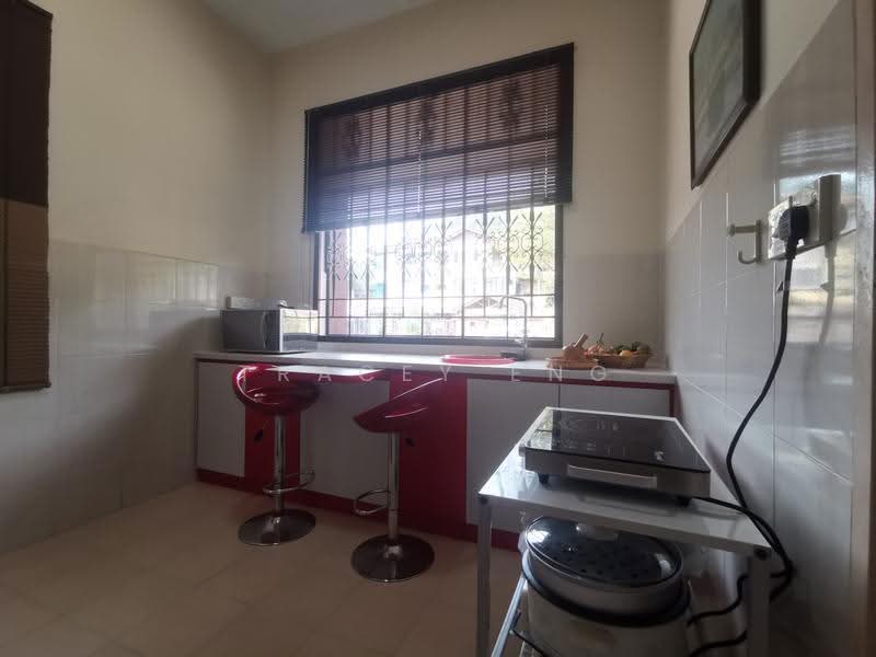 Semi-Detached House for Sale in Taman Nusa Idaman (Iskandar Puteri (Nusajaya)) - Tracey Eng - Dry Kitchen - PropertyGuru.com.my