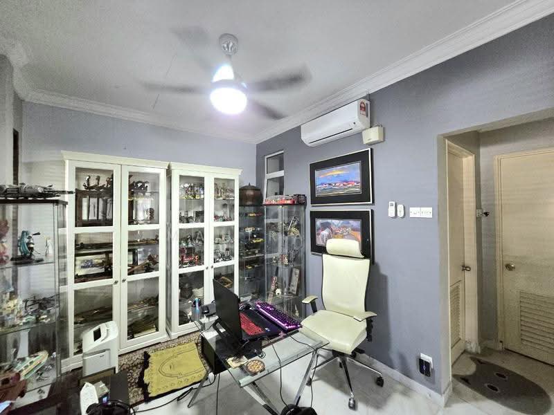 Semi-Detached House for Sale in Subang Bestari (Shah Alam) - Mahirah . - Study - PropertyGuru.com.my