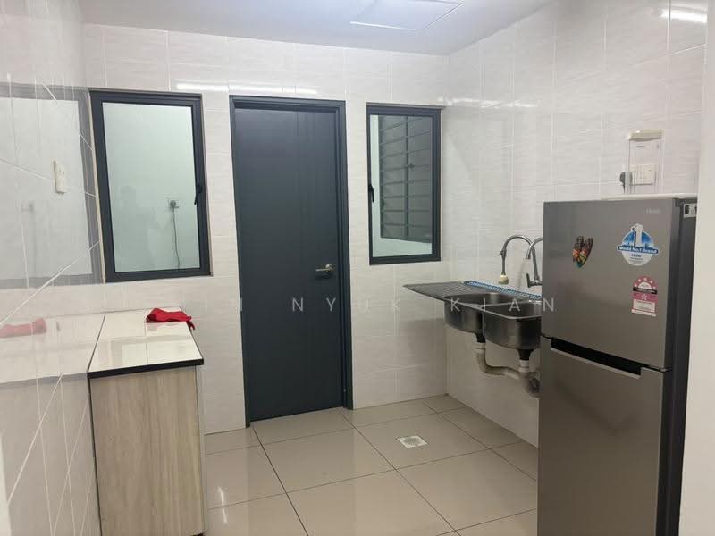 Kondominium untuk Disewa di Emerald Residence - Chin Nyuk Kian - Kitchen - PropertyGuru.com.my