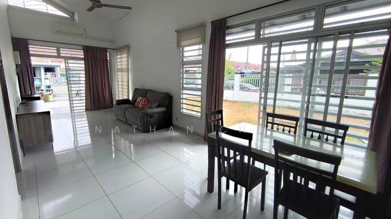 1-storey Terraced House for Sale in Taman Kulai (Kulai) - Nathan Chan - Living Room - PropertyGuru.com.my