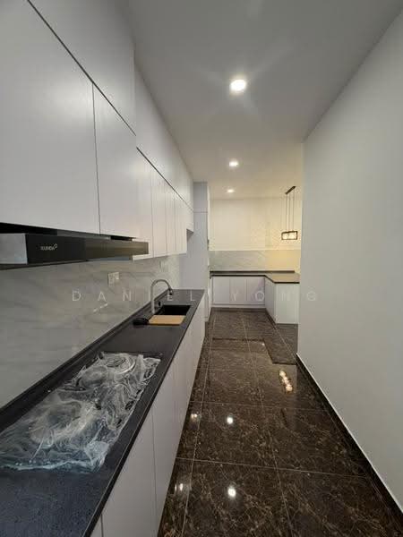Rumah Kluster untuk Dijual di Taman Scientex Kulai (Sedenak) - Daniel Yong - Kitchen - PropertyGuru.com.my