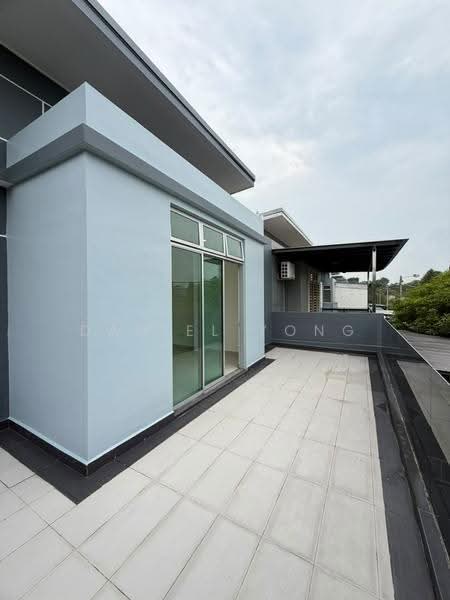 Rumah Kluster untuk Dijual di Taman Scientex Kulai (Sedenak) - Daniel Yong - Balcony - PropertyGuru.com.my