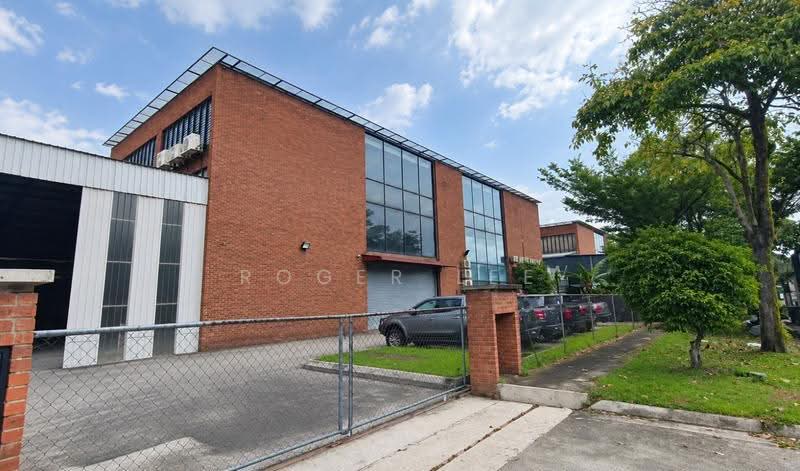 Semi-D Factory for Sale in Taman Subang Perdana (Sungai Buloh) - Roger Lee - Exterior - PropertyGuru.com.my