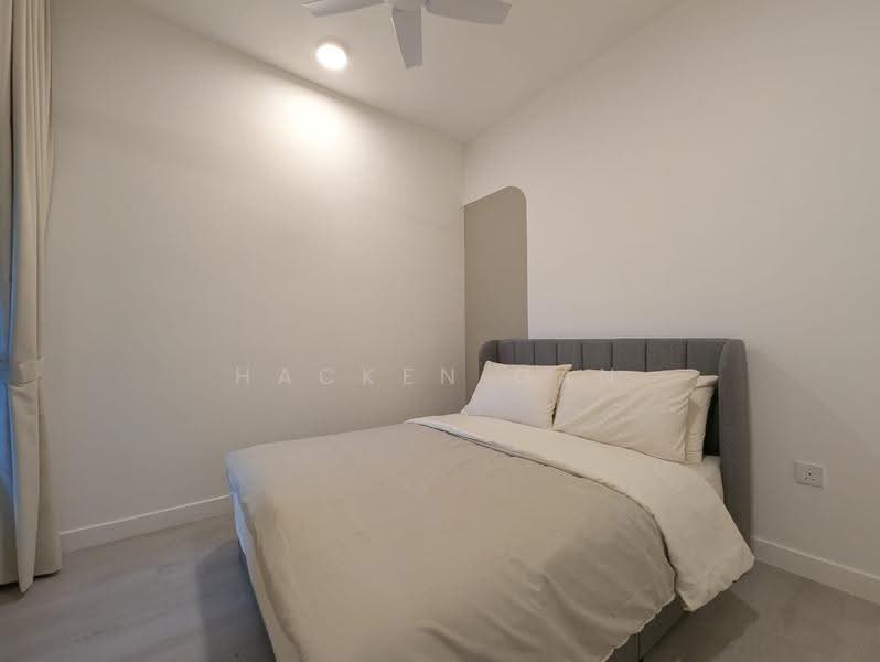 Kediaman Servis untuk Disewa di Maya Ara Residences - Hacken Gan - Bedroom - PropertyGuru.com.my