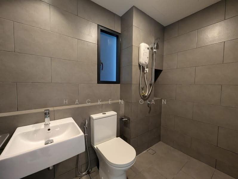 Kediaman Servis untuk Disewa di Maya Ara Residences - Hacken Gan - Bathroom - PropertyGuru.com.my