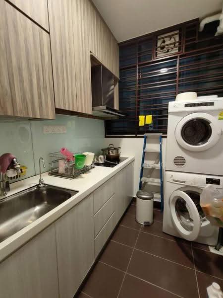 Service Residence for Sale at D'Tasek Residences (Tasek Impian) - Jack Wong - Kitchen - PropertyGuru.com.my