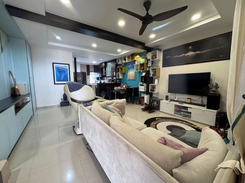 Rumah Teres 2-Tingkat untuk Dijual di Taman Setia Indah (Tebrau) - Kasper Lee - Living Room - PropertyGuru.com.my
