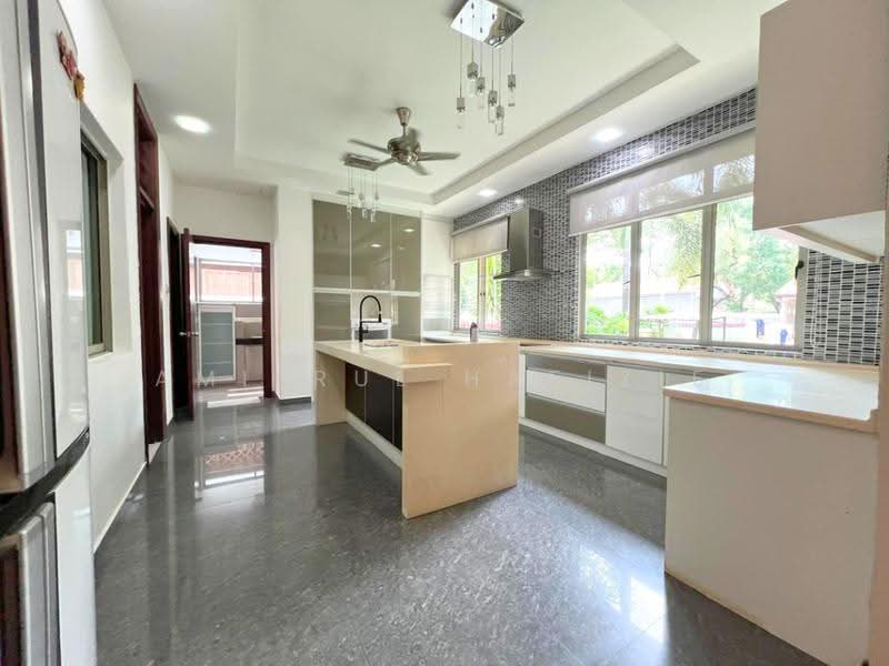 Bungalow House for Sale in Setia Eco Park (Setia Alam) - Amierul Hafizie - Kitchen - PropertyGuru.com.my