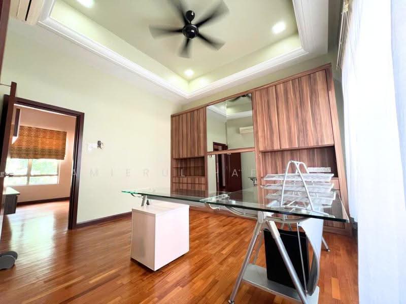 Bungalow House for Sale in Setia Eco Park (Setia Alam) - Amierul Hafizie - Study - PropertyGuru.com.my