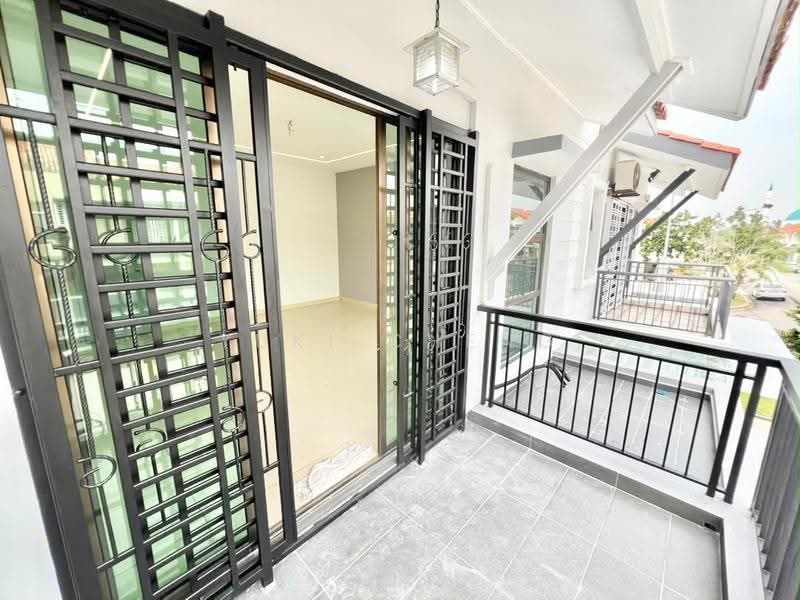 2-storey Terraced House for Sale in Bandar Dato Onn (Tebrau) - Yuki Cheng - Balcony - PropertyGuru.com.my