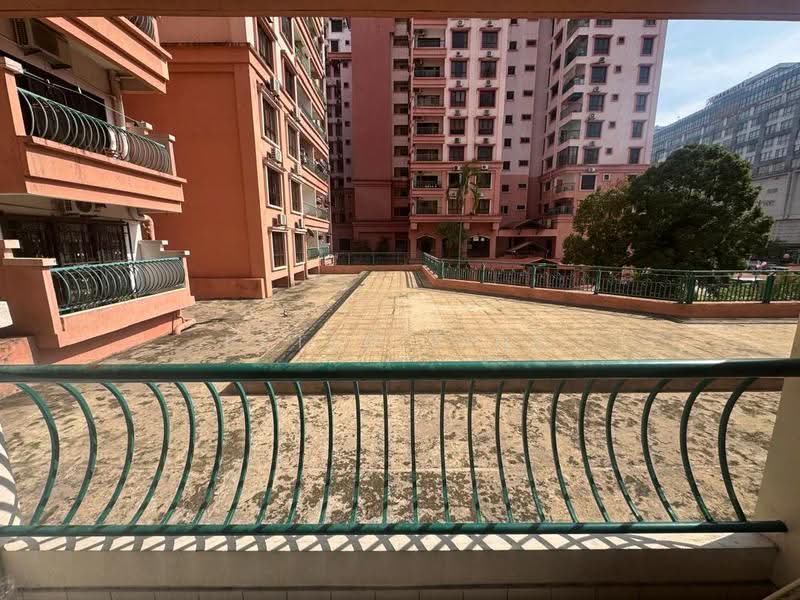 Kondominium untuk Dijual di Marina Court Resort Condominium - Peter Ting - Exterior - PropertyGuru.com.my