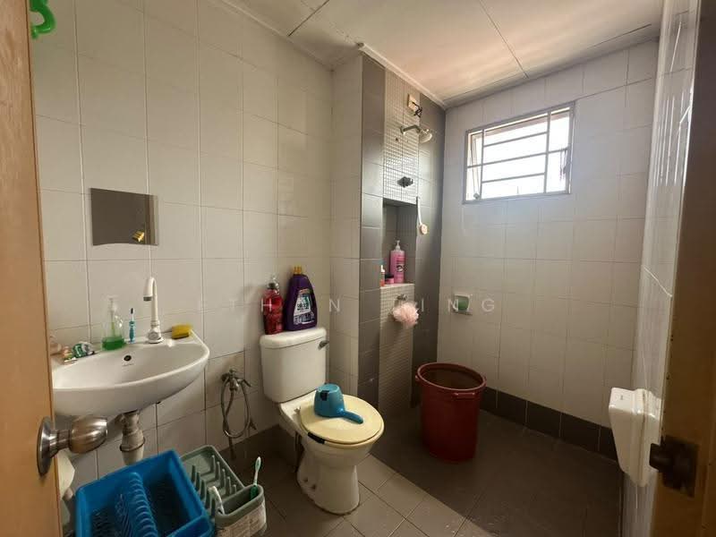 2-storey Terraced House for Sale in Setia Indah (Setia Alam) - Ethan Ting - Bathroom - PropertyGuru.com.my
